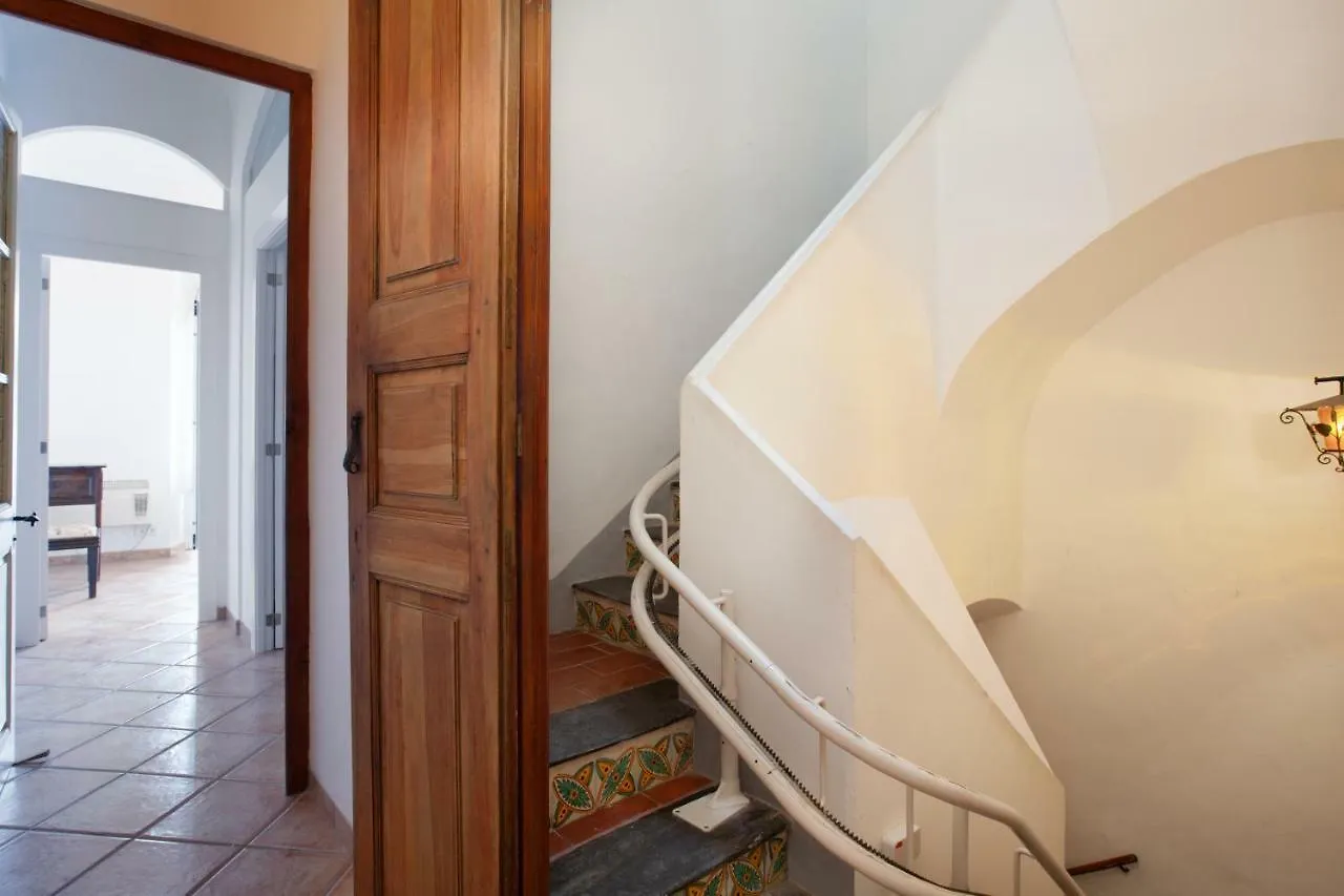 Akira Flats Cadaques Llane Apartment